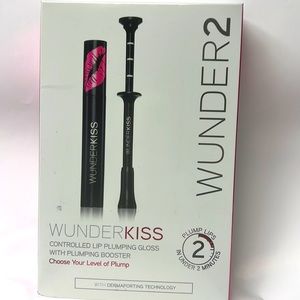 Wunder2 Wunder Kiss Controlled Lip Plumping Gloss With Plumping Booster